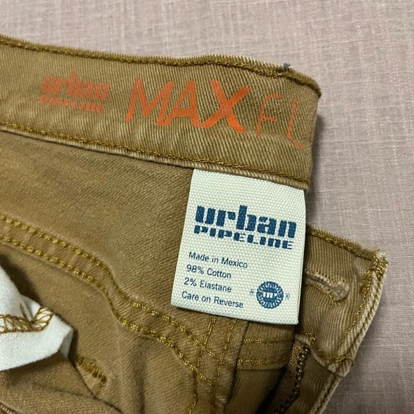 Men’s straight leg Urban Pipeline 34x32 khaki denim excellent fit and wear - Picture 4 of 10